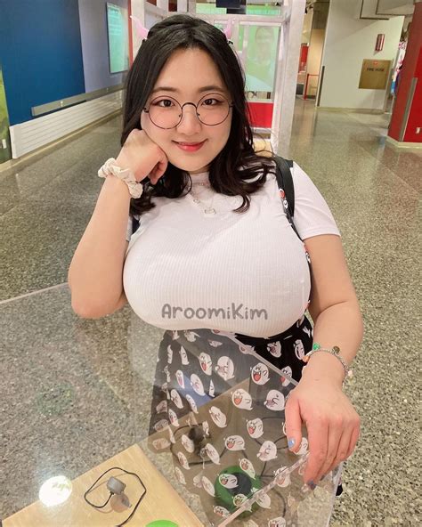 Aroomi Kim Onlyfans Nudes