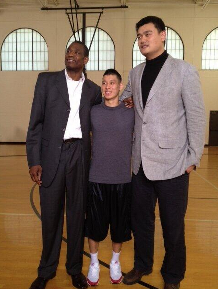 How Tall Is Yao Ming