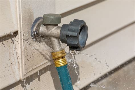 How To Stop A Hose From Leaking