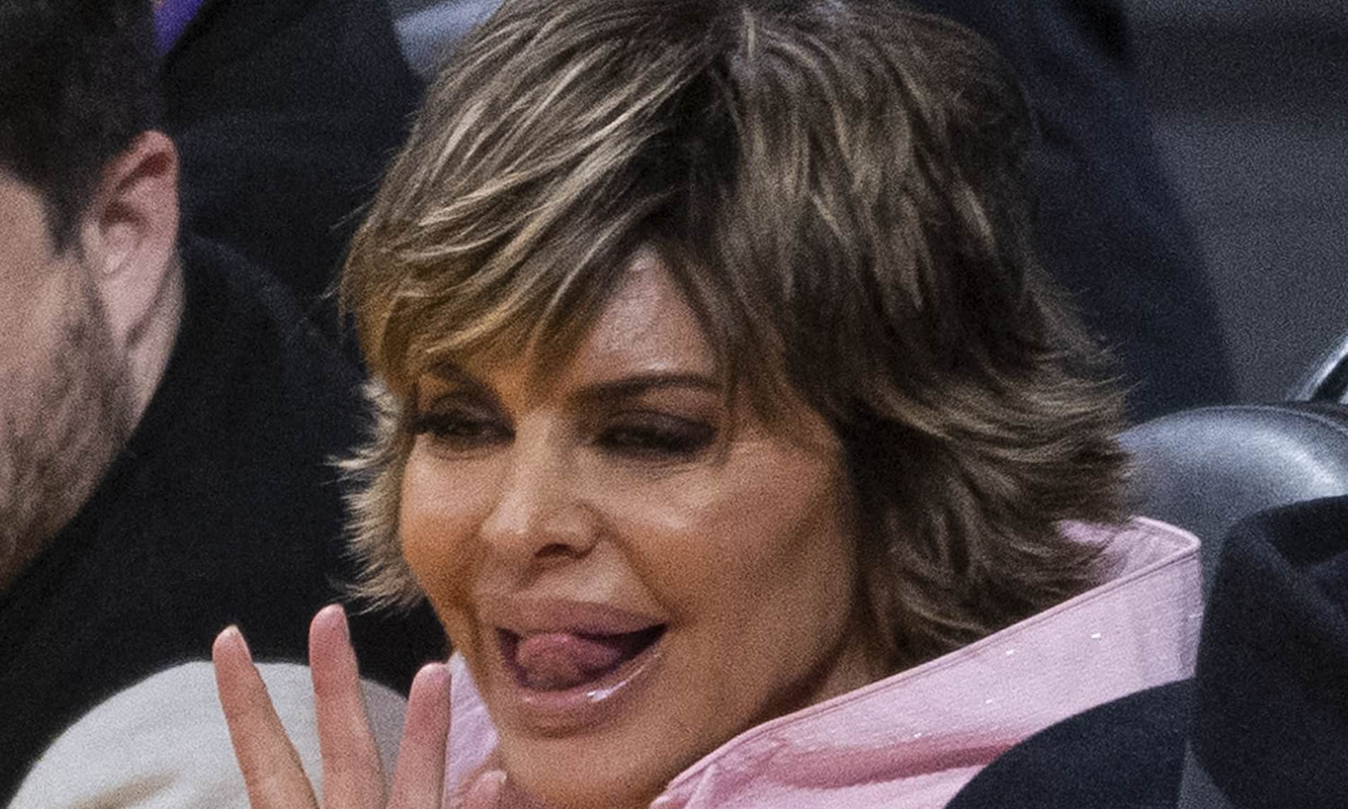 Lisa Rinna Face Surgery
