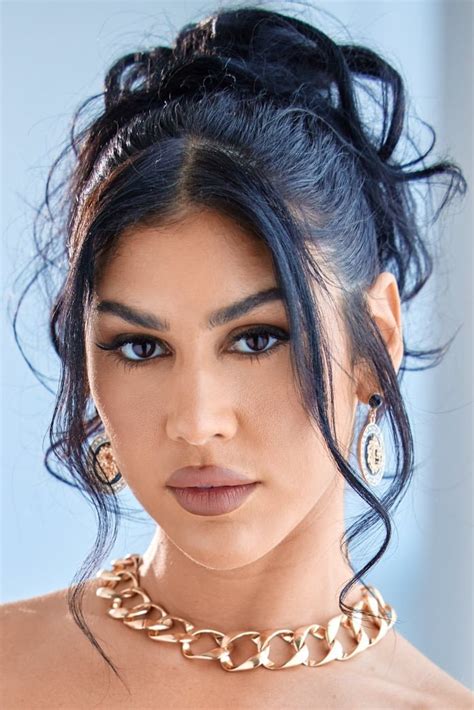 Queenie Sateen Nudes