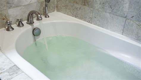 Shawtybae Bathtub Leak